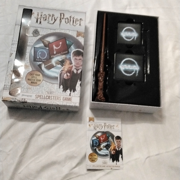 HARRY POTTERS SPELLCASTERS GAME. Includes 32 - Picture 3 of 3